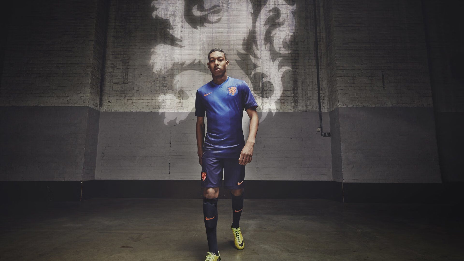 AYX体育-_街头文化与体育结合：新型都市运动风潮_，街头运动风格