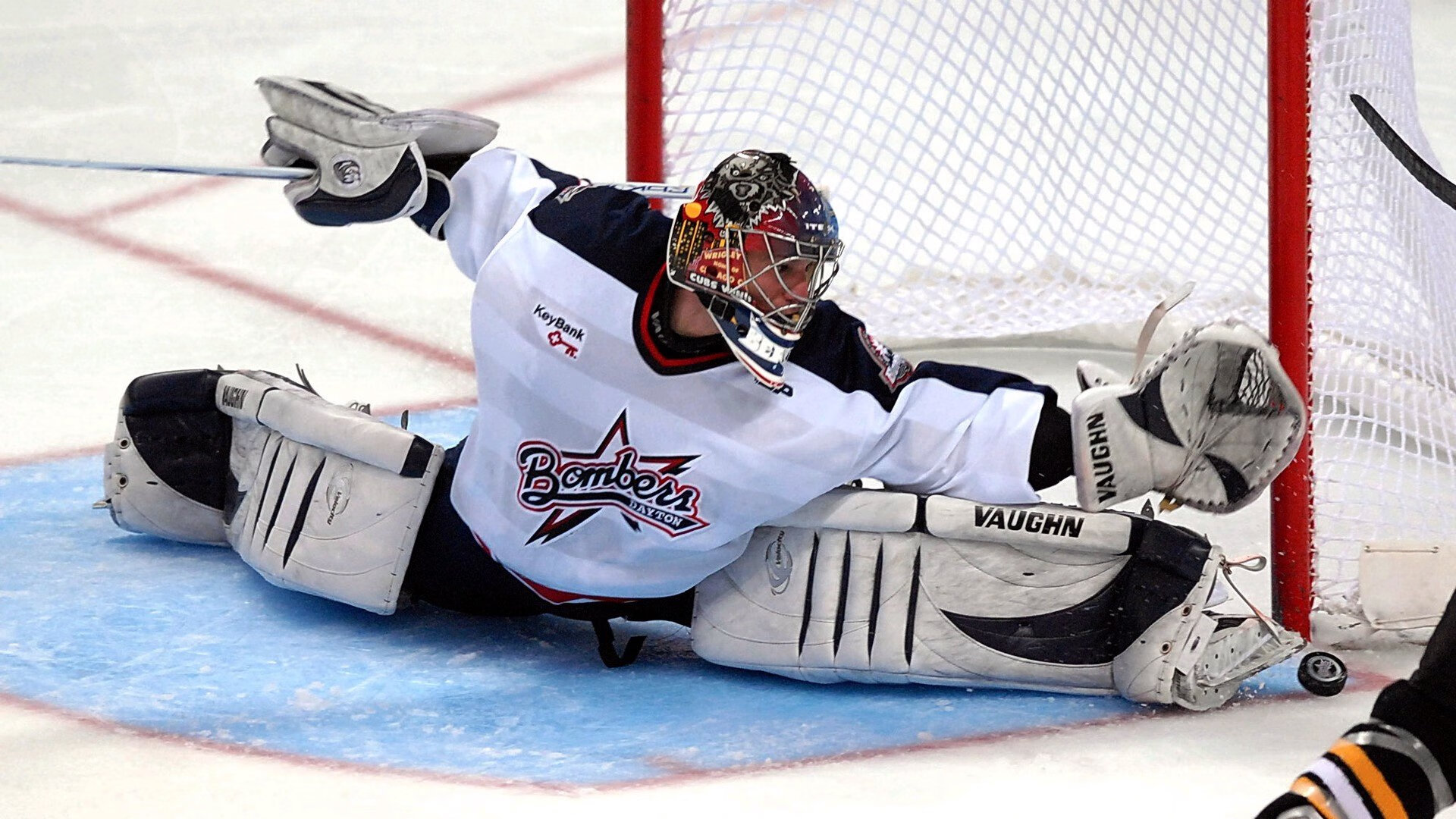 爱游戏网页版-赛场外的温馨:球迷与球员的感人互动故事,球迷感言